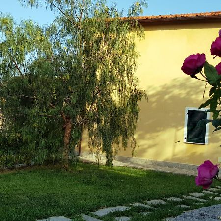 Casa Laura Villa Imperia Exterior foto